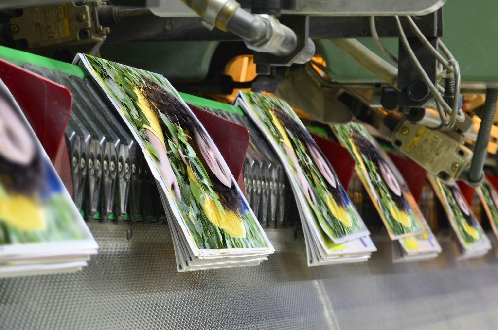machine printing magazines