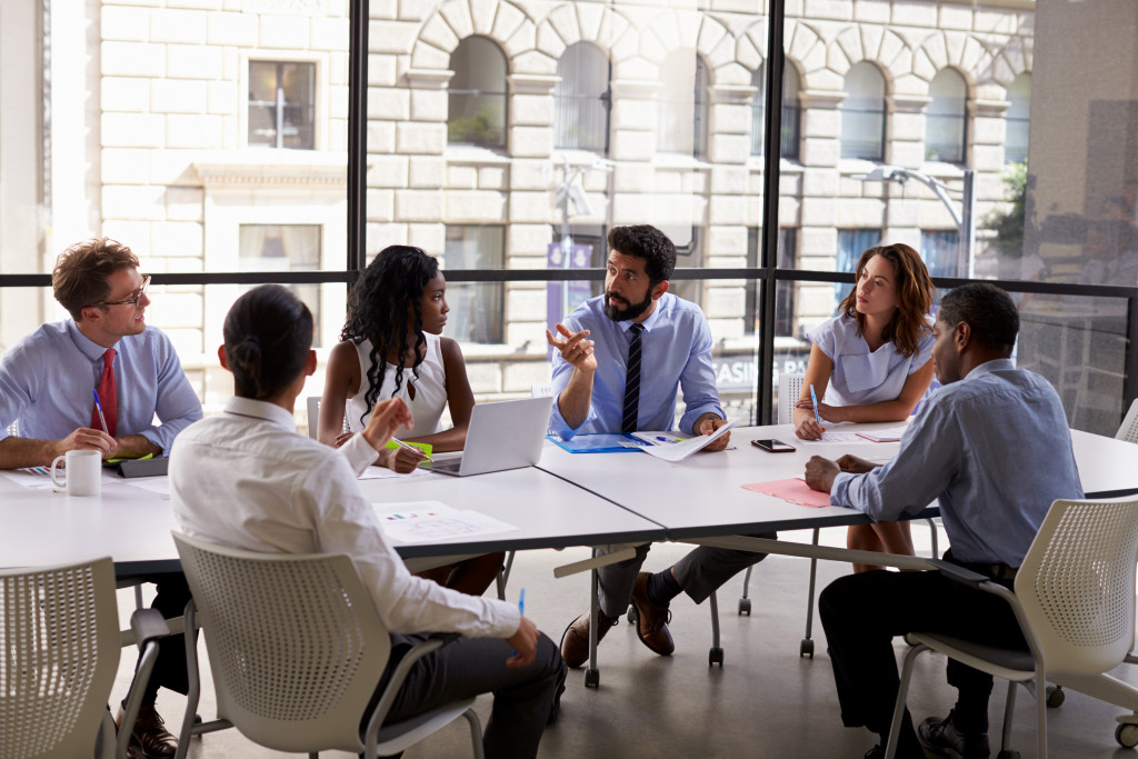 group of employee having a meeting 