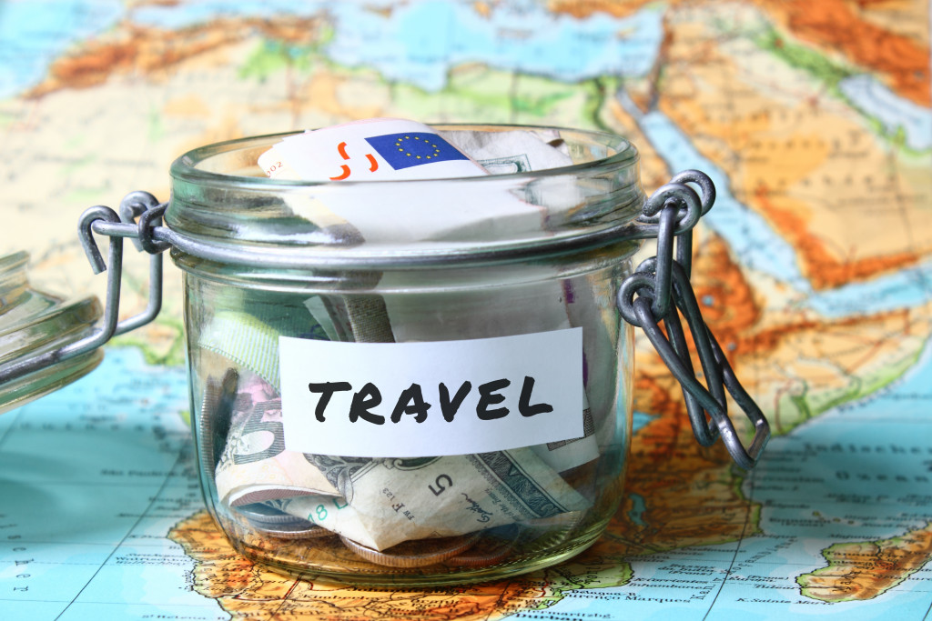 travel budget jar